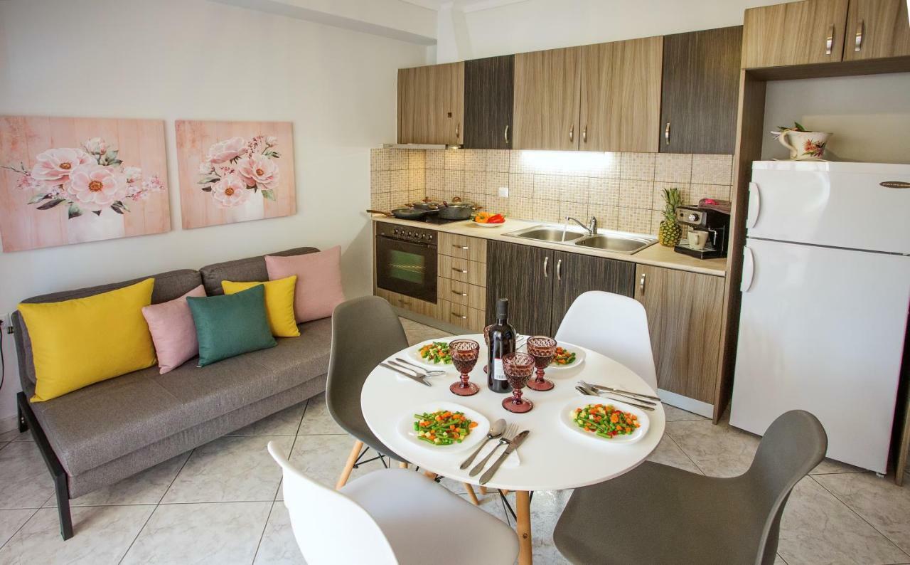 Holiday House Ioanna 2 - Loft Néa Péramos 外观 照片